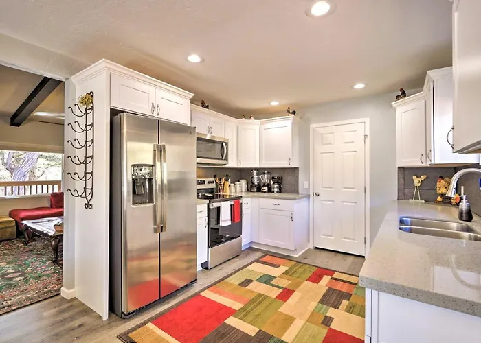 Furnished Deck: Show 'white Mountain Cottage' *
